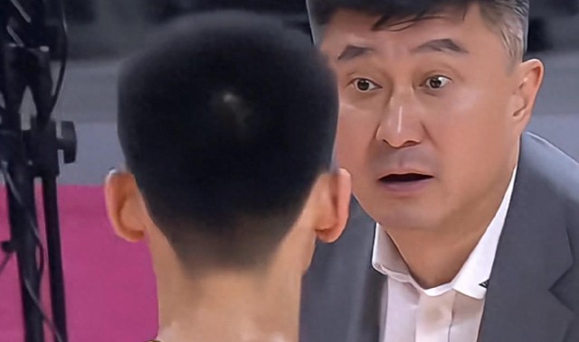 开云首页体验-惨败40分！广东球员评分：2人优秀，4国手不及格，3外援2人迷失！