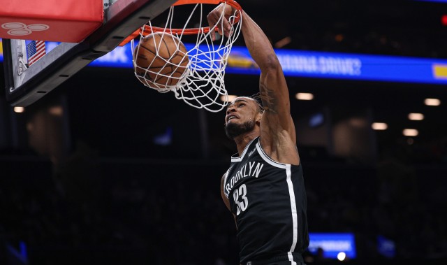 开云平台中国-克拉克斯顿：经纪人会处理交易流言的问题 我就专注于打好球